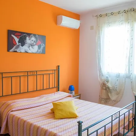 Dello Scoglio Tatil Evi *